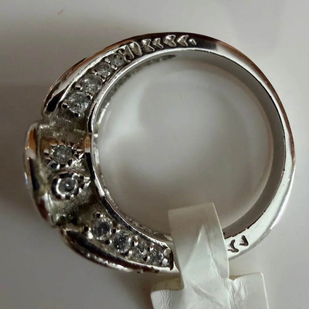 Silver Tone Three Stone Clear‎ Bezel Set Filigree Ring Size 7 PP48